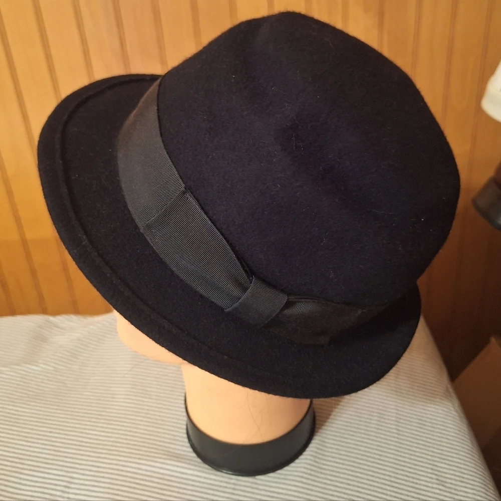 Hats In The Belfry Black Fedora Hat 100% Wool Ladies Small ART TEACHER ARTIST